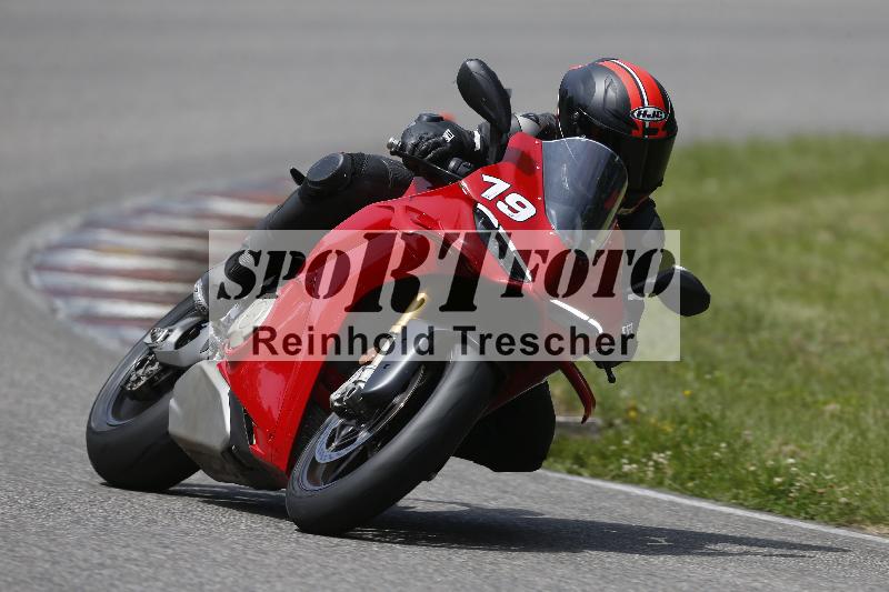 Archiv-2025/27 12.06.2025 Ducati Schweiz Trackday Warmup  ADR/gelb-jeaune/19-1